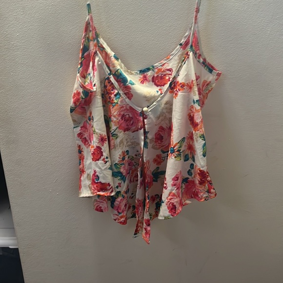 Floral crop top - open back - Picture 4 of 5